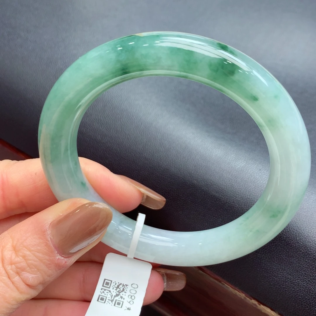 翡翠手镯未镶嵌缅甸翡翠手镯