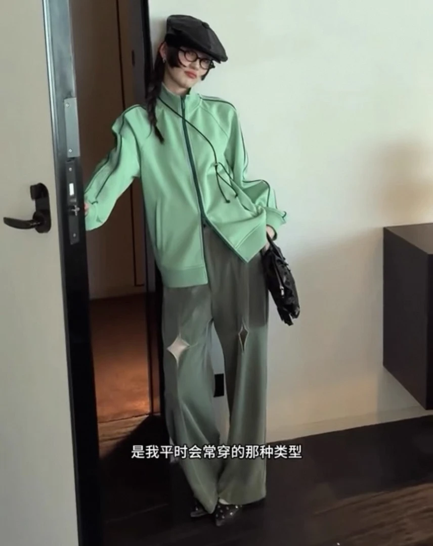 【2.10日 早10点上新 抢先加购】MONA 空气层 气质短外套女
