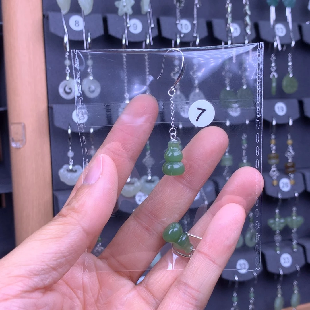 和田玉耳饰银S925镶嵌紫**樱