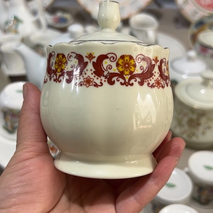 瓷片陶瓷制品春蕾罐 微瑕