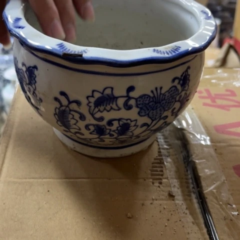 瓶?**?瑕疵瓷片。。。。。。。。。。。。。。。。。