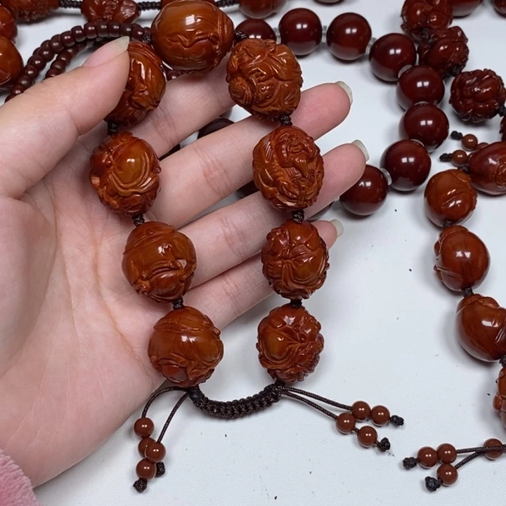 狼***涯橄榄核雕刻工艺的发展