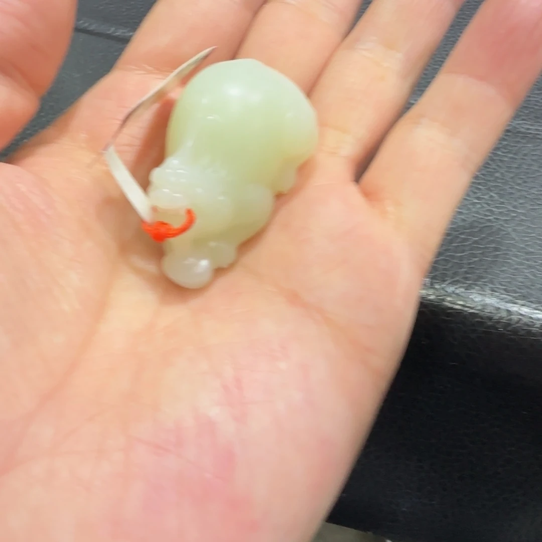 和田玉未镶嵌吊坠(赠链)