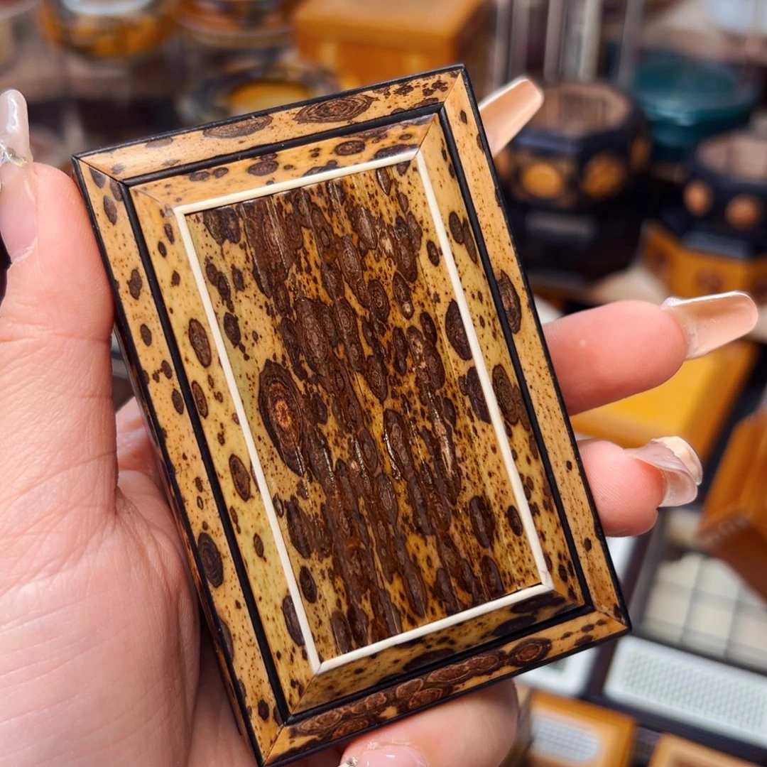 V***）哈哈哈哈哈哈哈梅