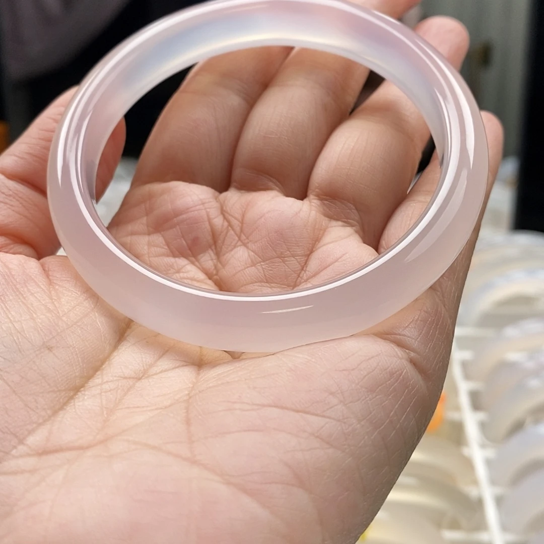 玛瑙/玉髓手镯未镶嵌^*^