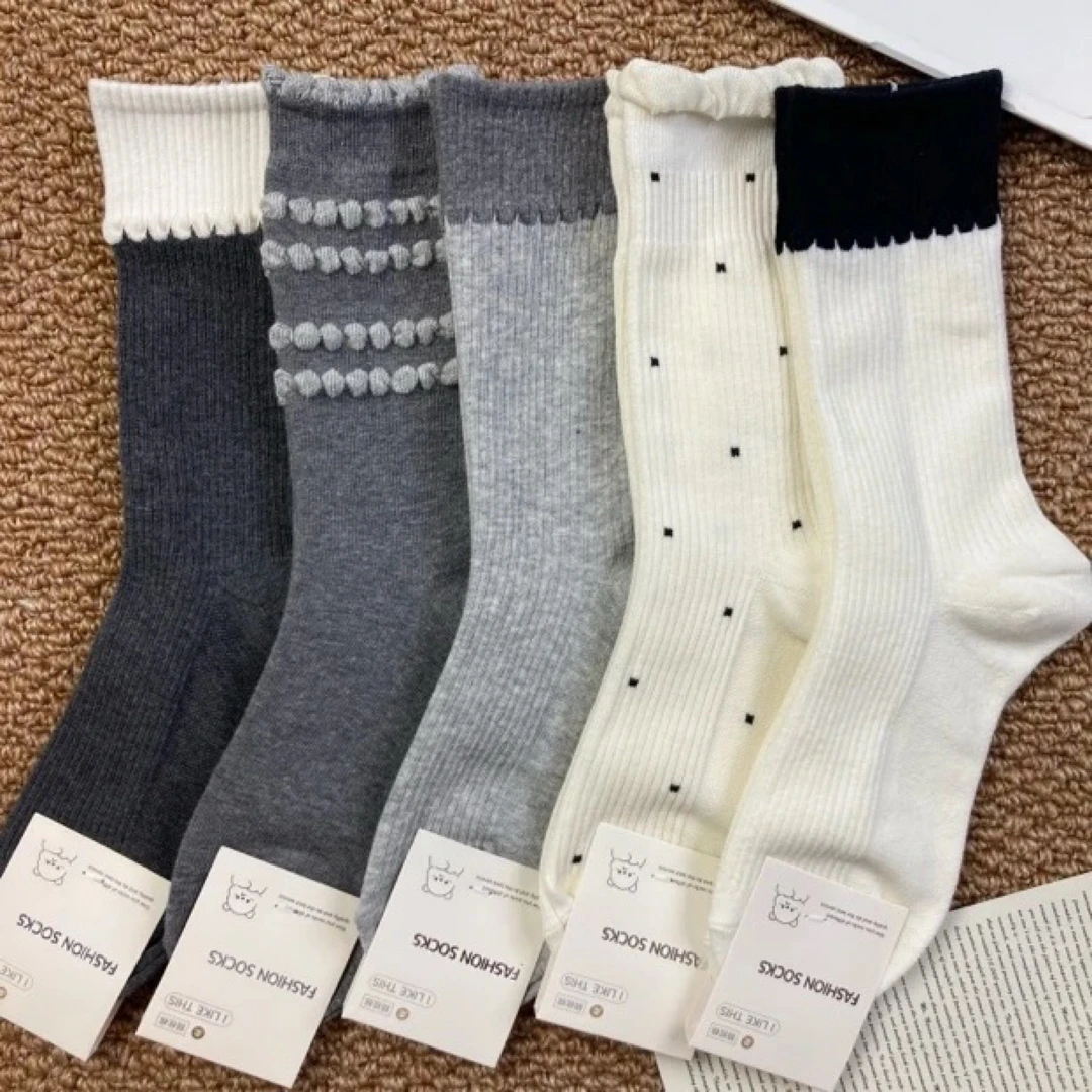 女款秋冬条纹花边中筒透气防臭堆堆袜ins韩版黑白学生袜子