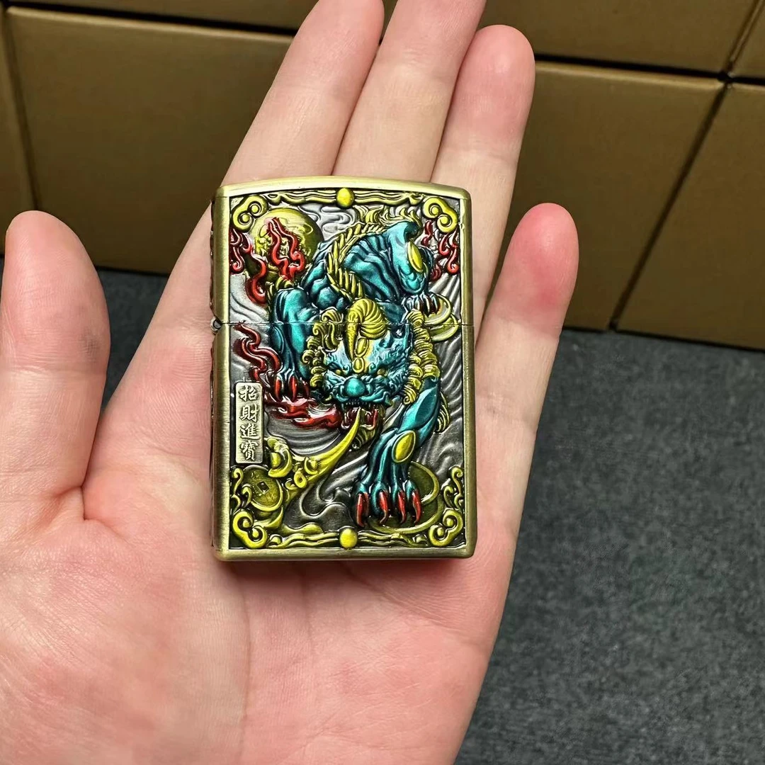 浮雕彩绘貔貅盔甲煤油打火机三件套（需自行加油）