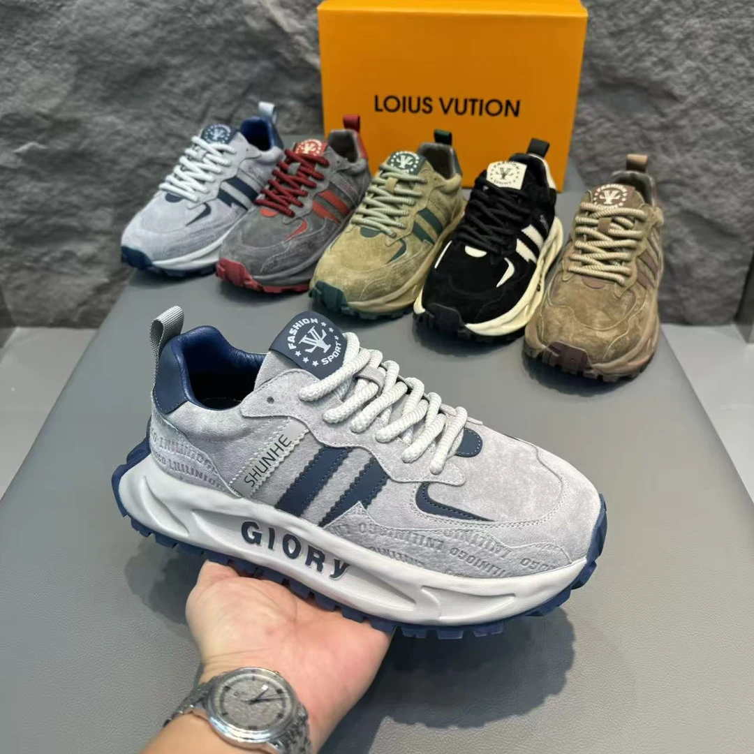 男鞋冬季新款磨砂皮拼接时尚百搭潮流厚底增高防滑运动阿甘休闲鞋