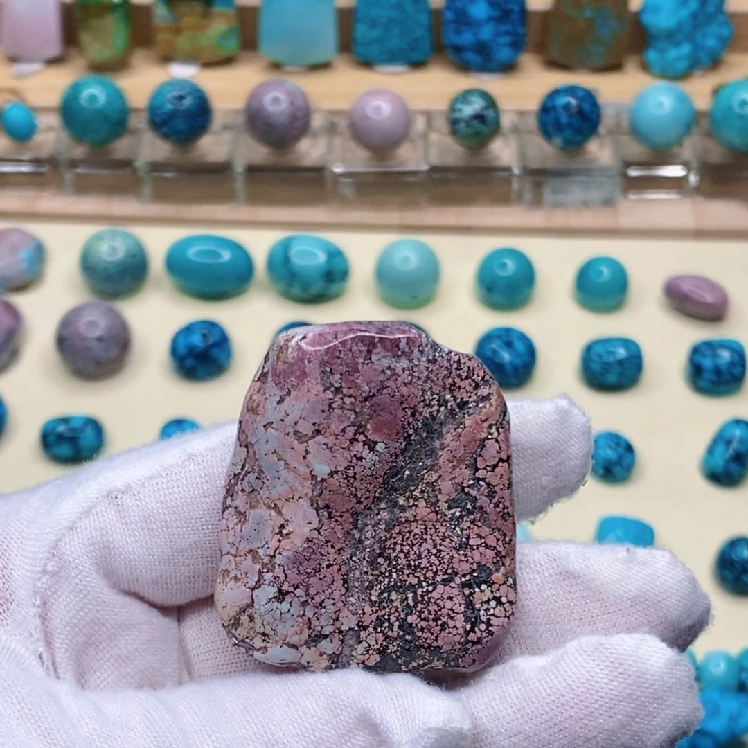 绿松石未镶嵌珠宝奇石