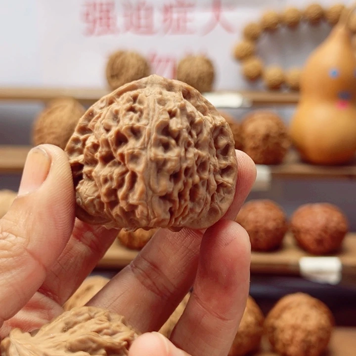 恰***好涿鹿南疆石文玩核桃