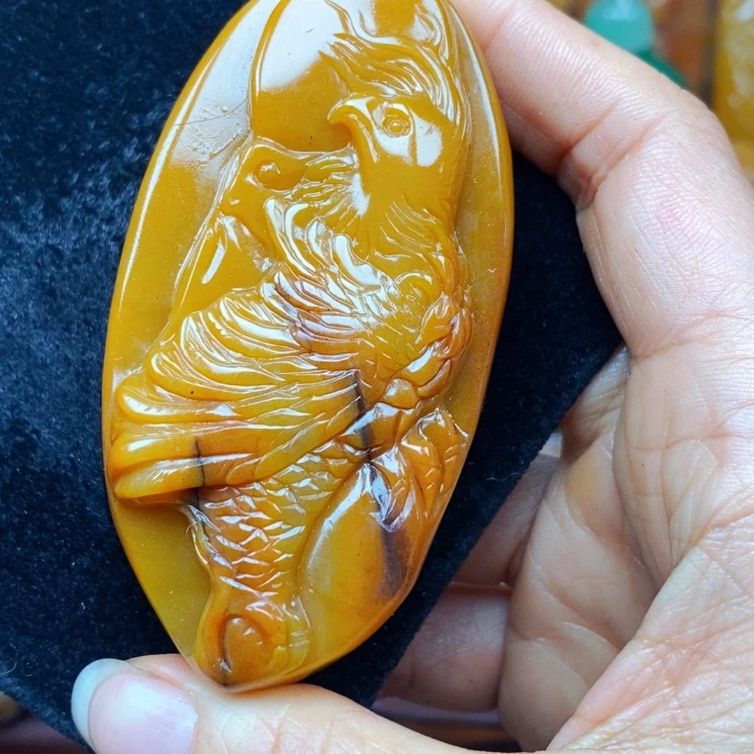 未镶嵌石英质玉（黄龙玉）吊坠(不含链)