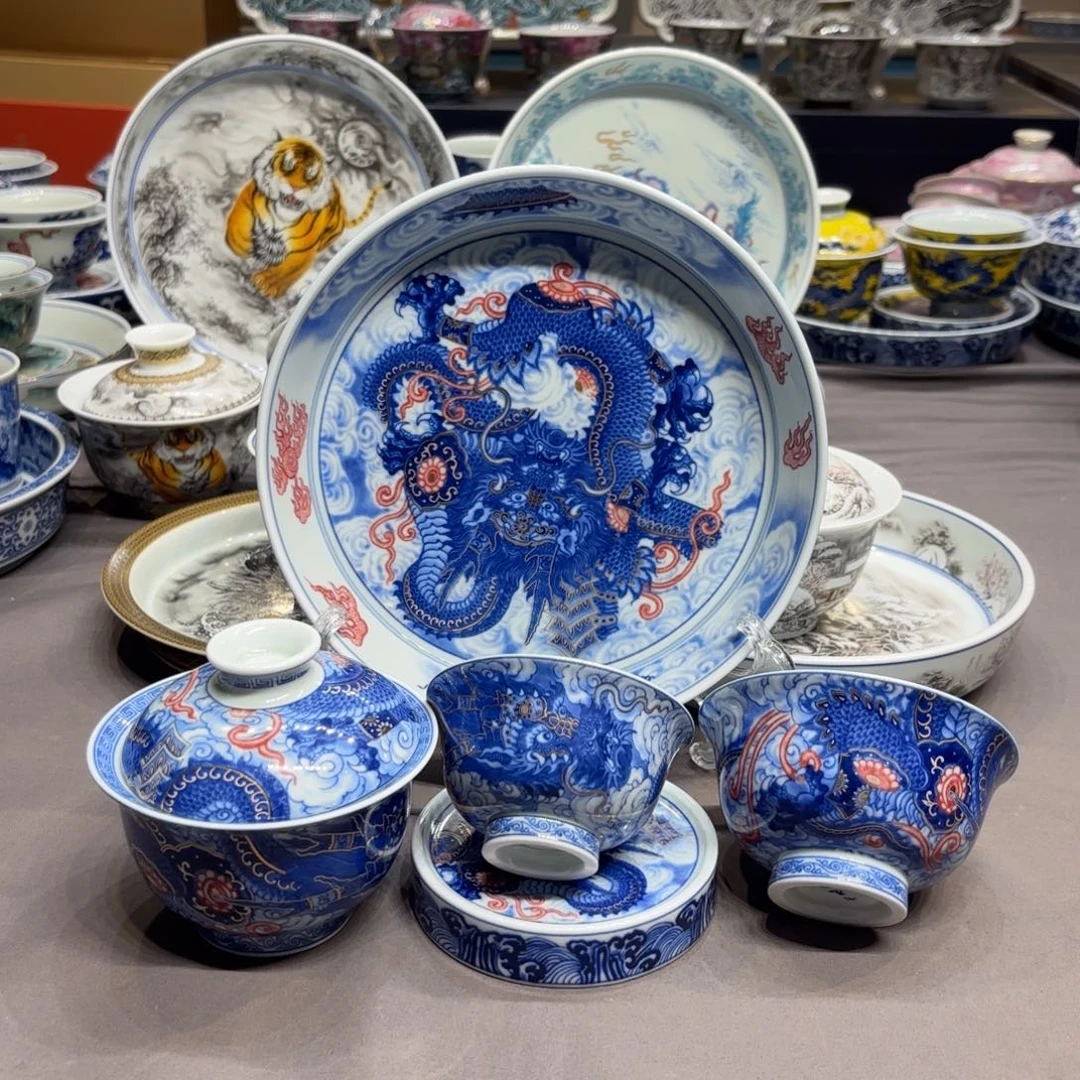 摆件景德镇陶瓷艺术展