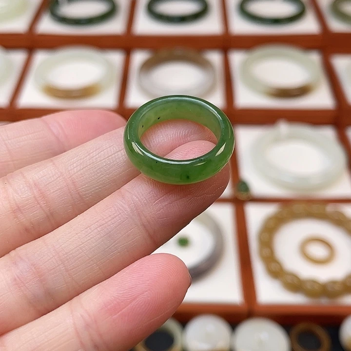 和田玉（碧玉）未镶嵌戒圈