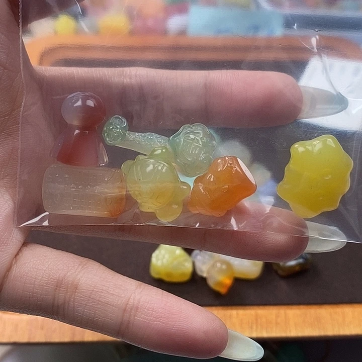 玛瑙/玉髓雕刻件未镶嵌遥***?