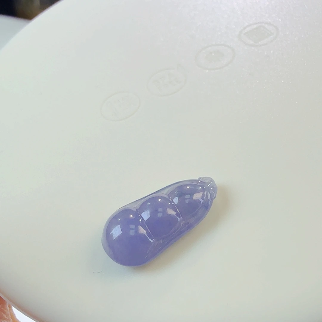 翡翠裸石蓝紫豆子