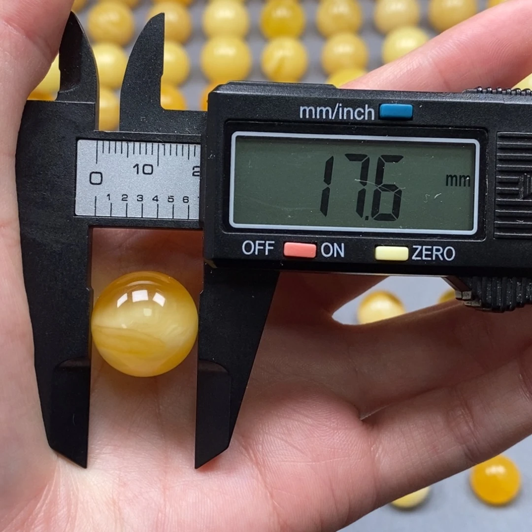 琥珀未镶嵌裸石纯天然