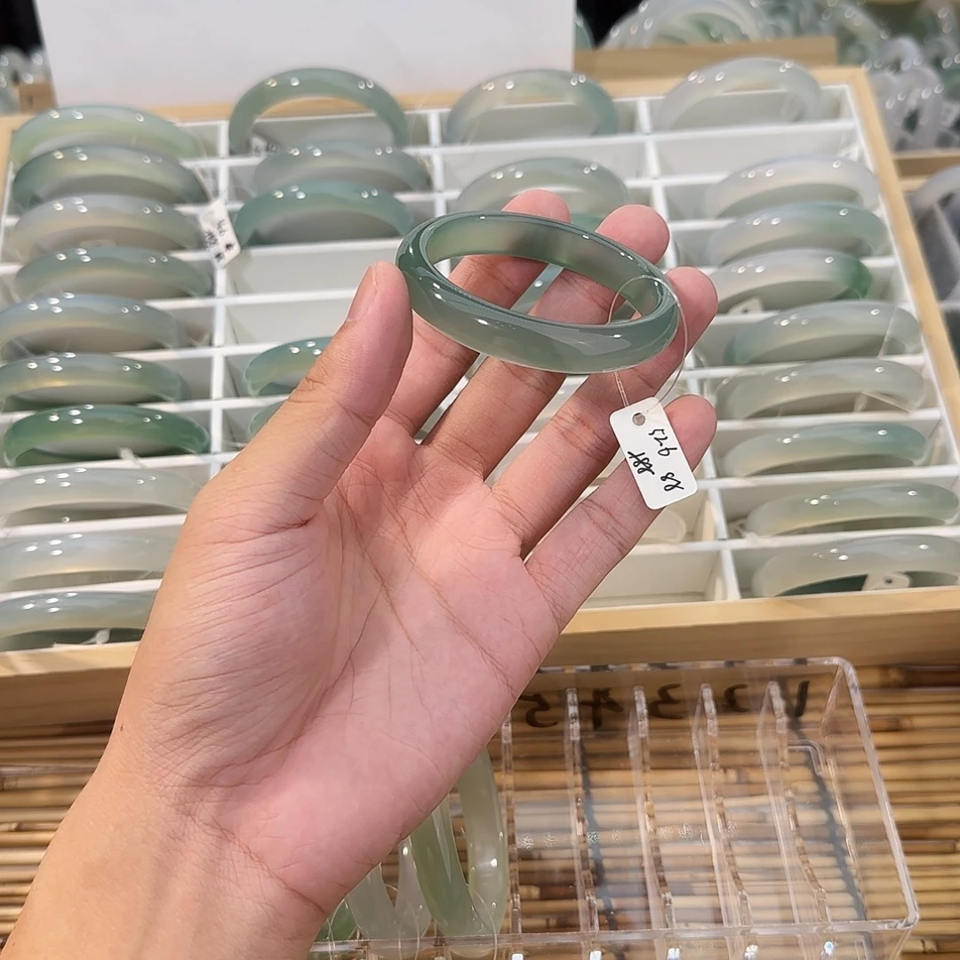 手镯玛瑙/玉髓未镶嵌圈口52.6