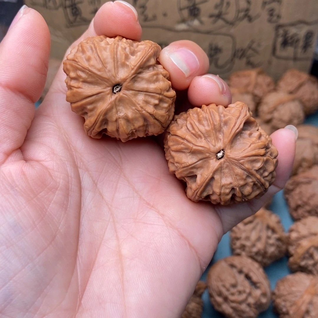 文玩核桃吊坠穿甲2