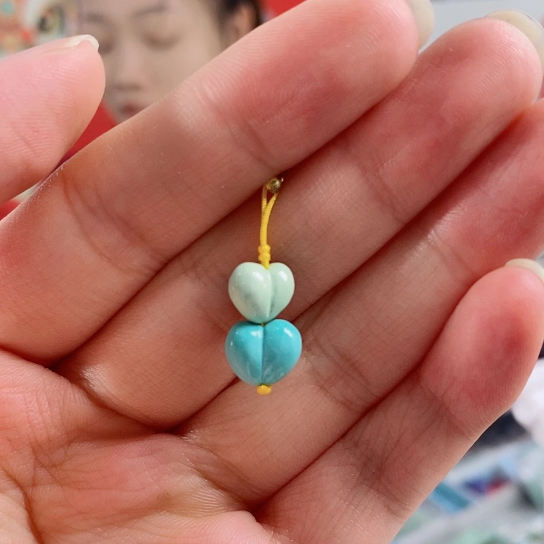 岁***好绿松石未镶嵌珠宝奇石