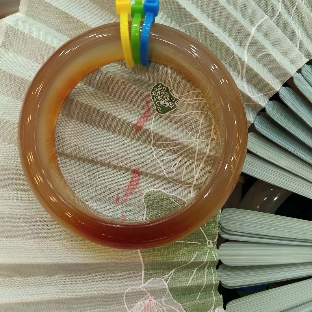 天然玛瑙宽胎手镯