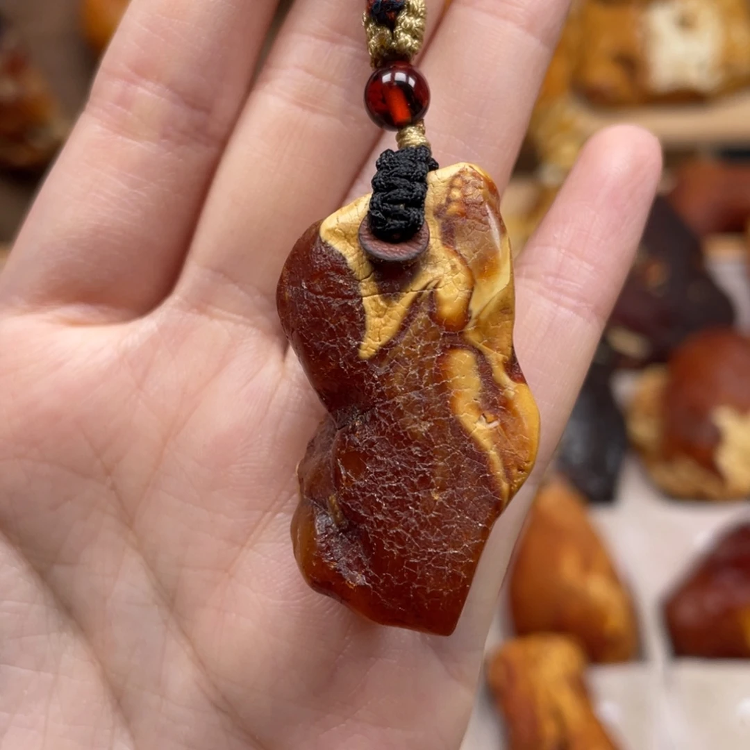 琥珀未镶嵌珠宝奇石