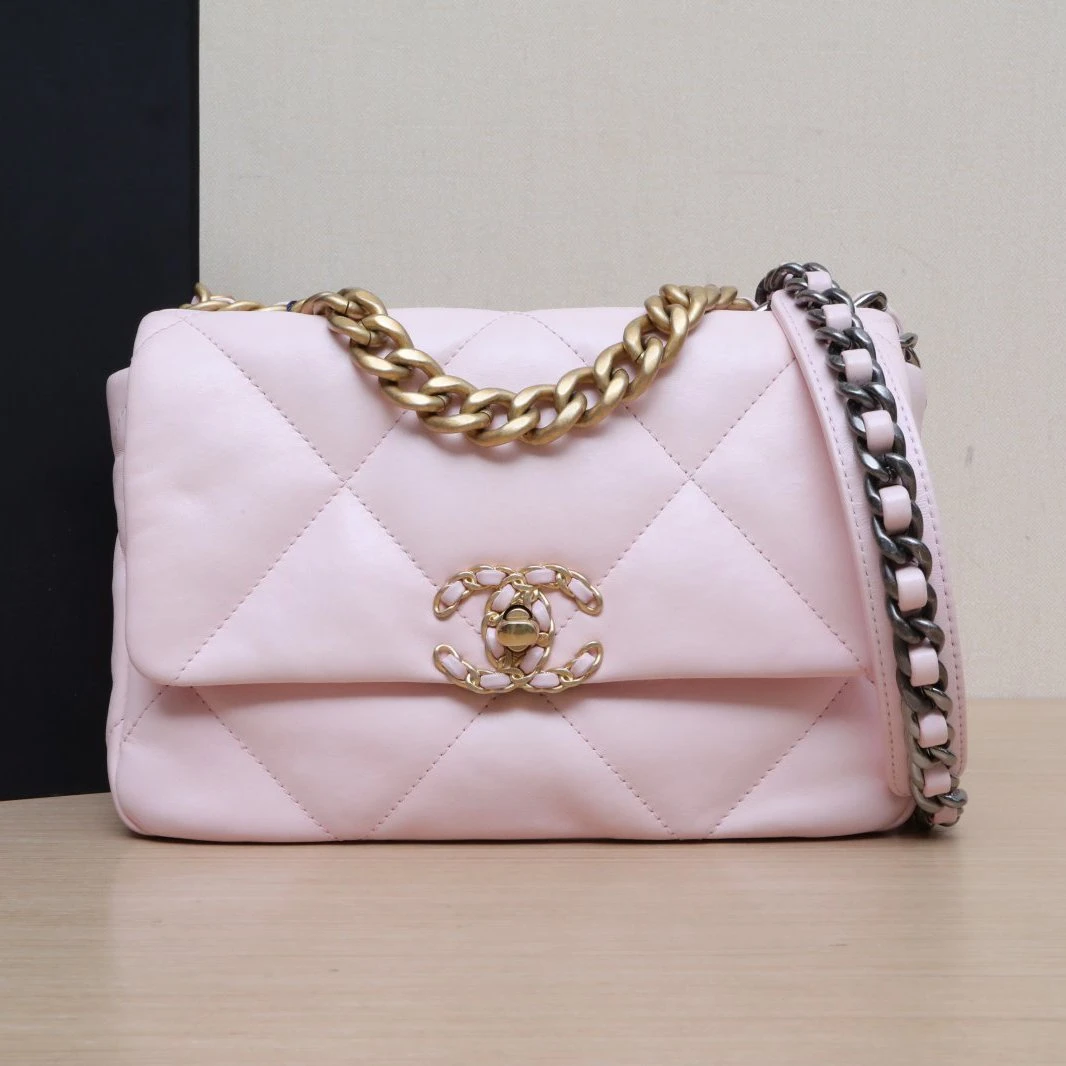 99新 Chanel/香奈儿 花花19BAG 口盖包 小号 淡粉色 羊皮 芯片开