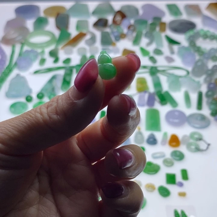 翡翠未镶嵌挂件天然翡翠