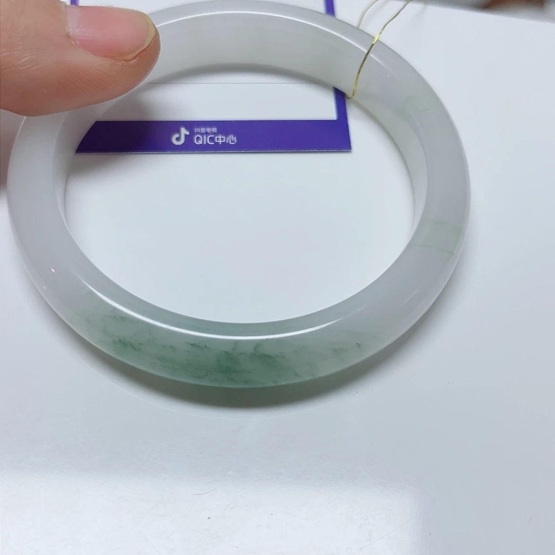 石英质玉手镯未镶嵌水*