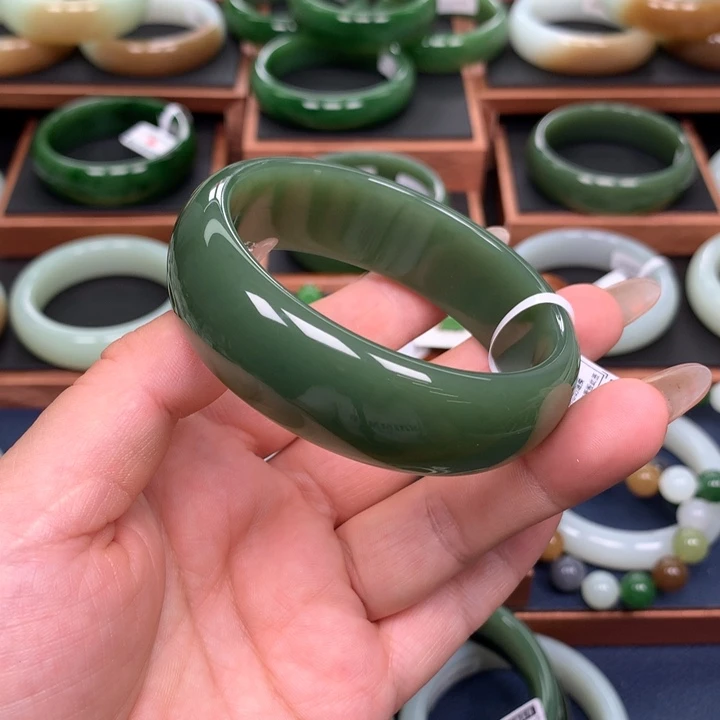 和田玉（碧玉）6061圈口未镶嵌