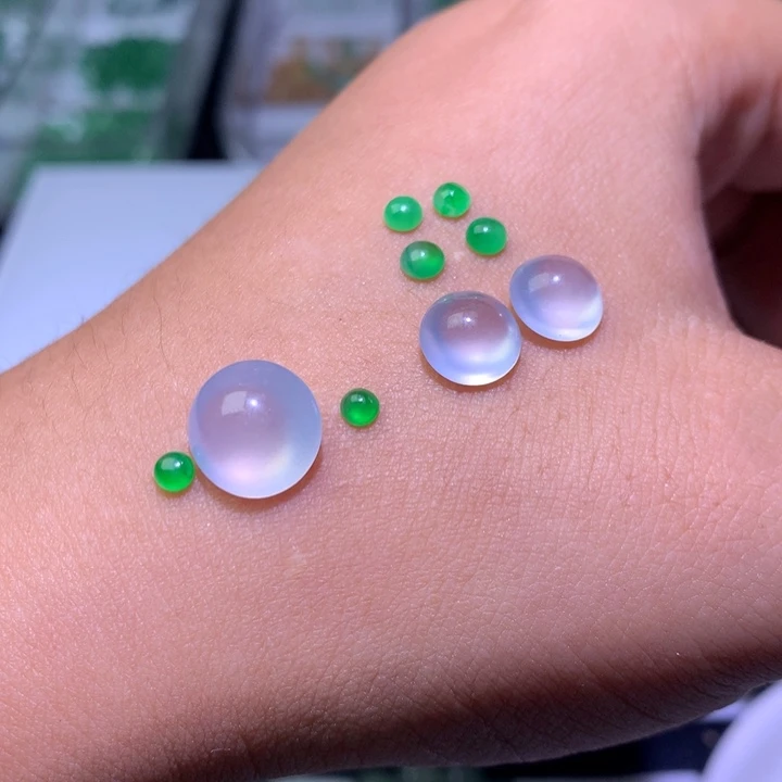 无***暇定制翡翠未镶嵌翡翠