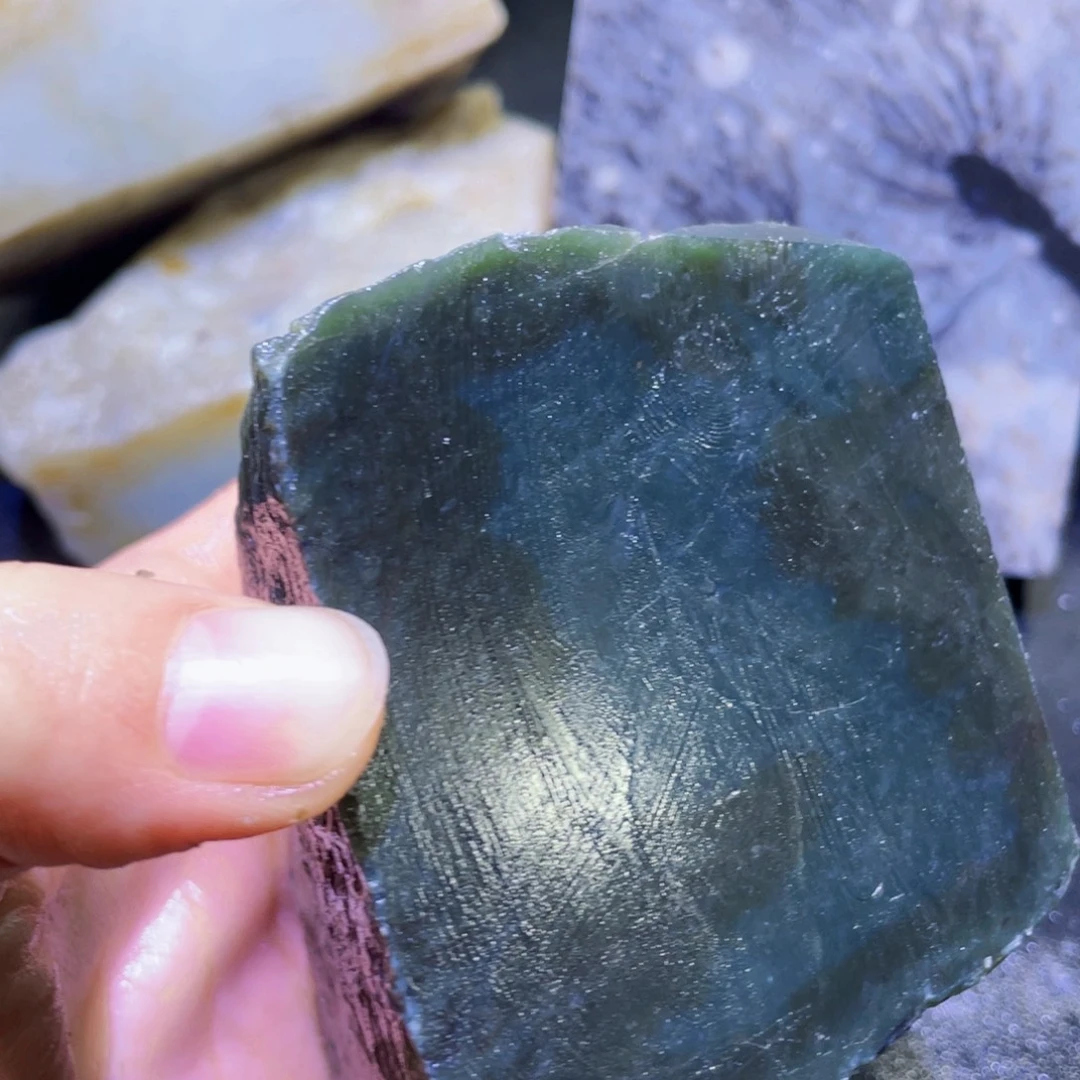 和田玉未镶嵌珠宝半成品