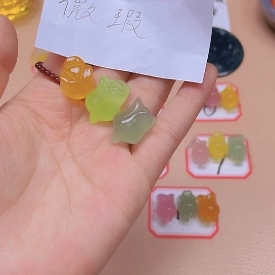玛瑙/玉髓颈饰未镶嵌草*