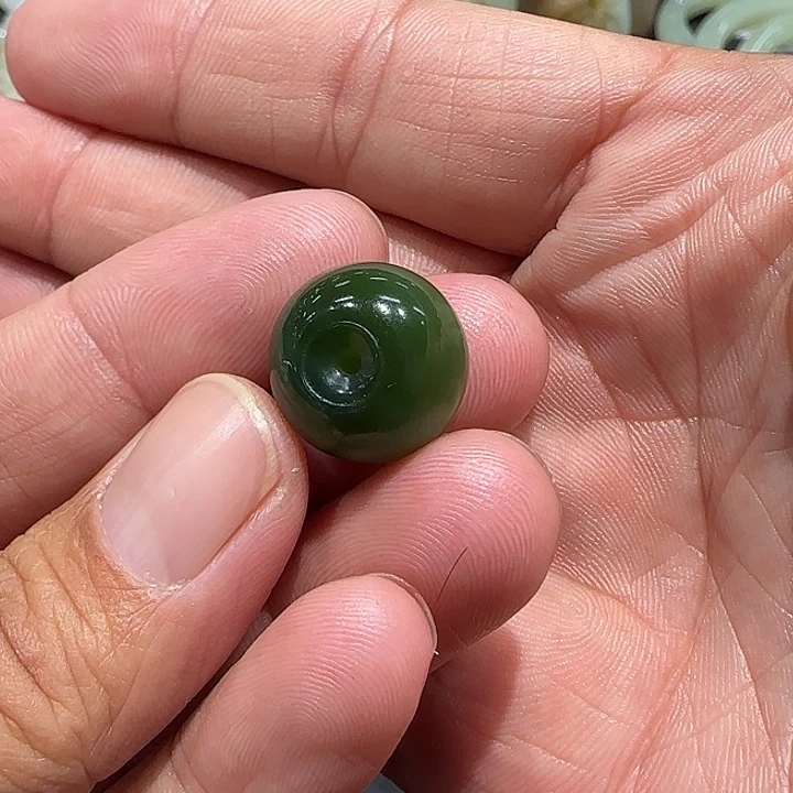 和田玉（碧玉）未镶嵌颈饰