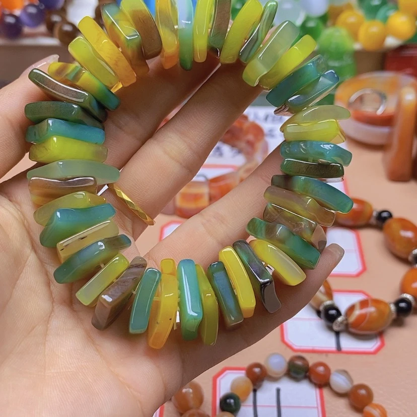 【闪购商品】玛瑙/玉髓颈饰未镶嵌红***家