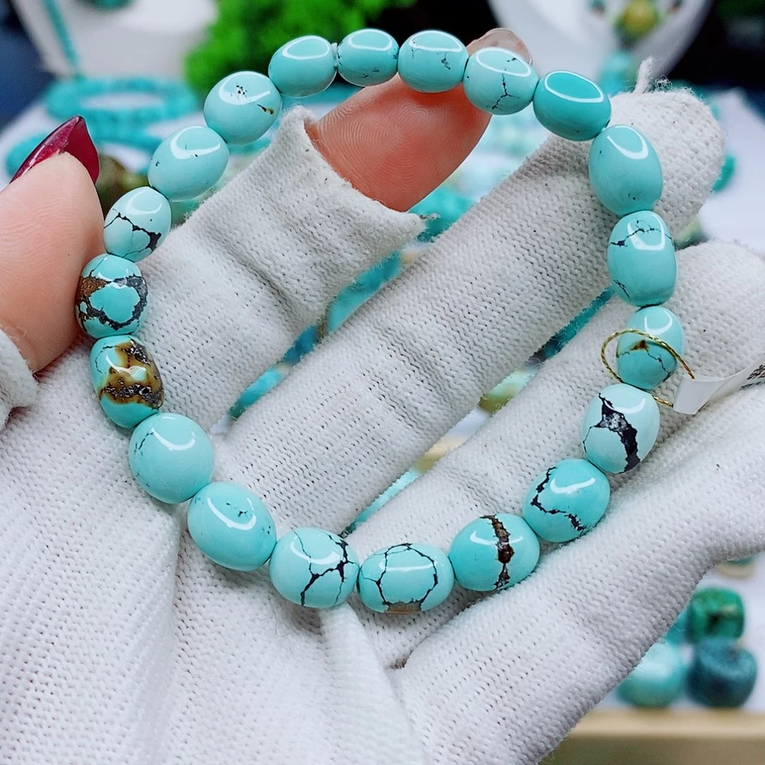 绿松石未镶嵌颈饰