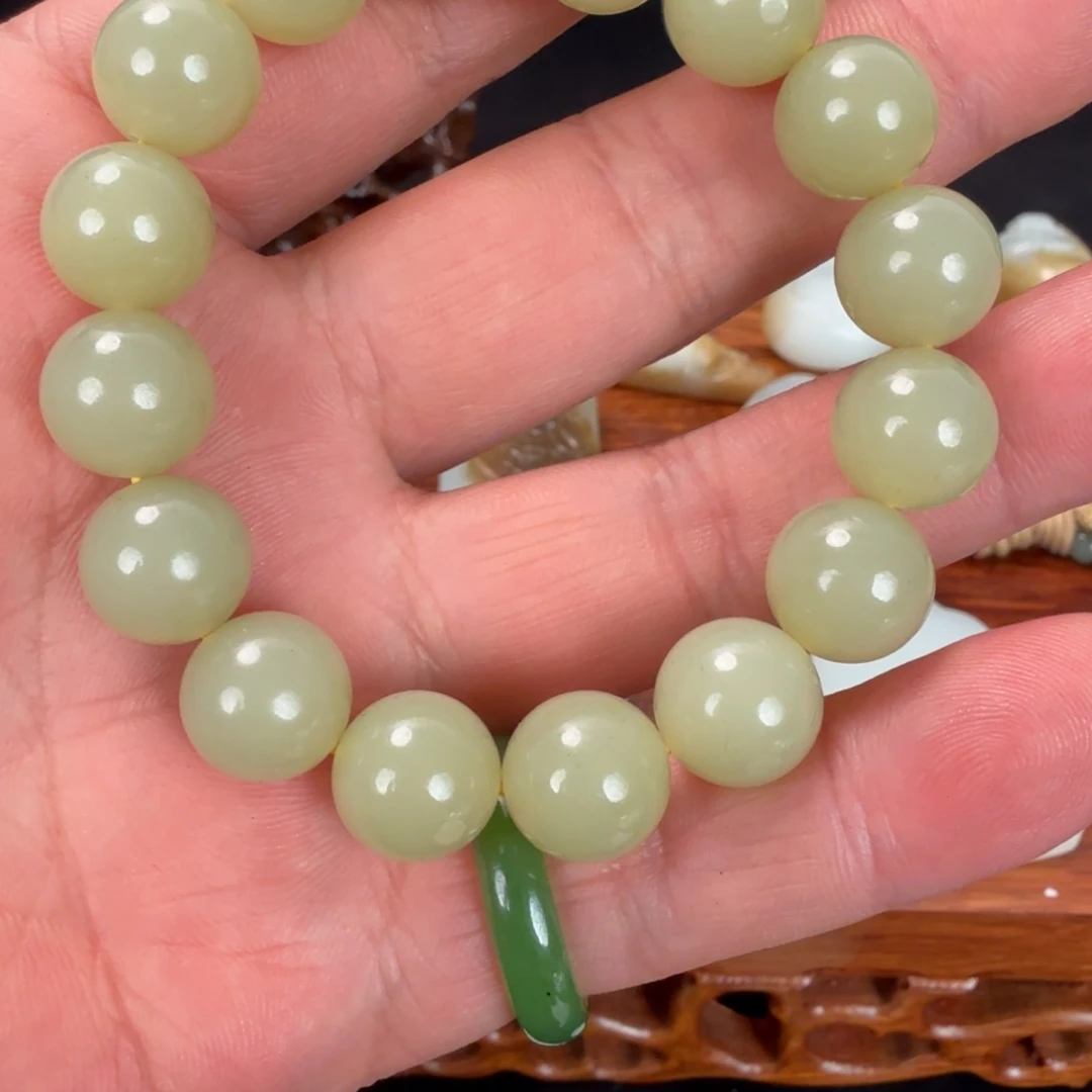 和田玉（糖玉）未镶嵌颈饰