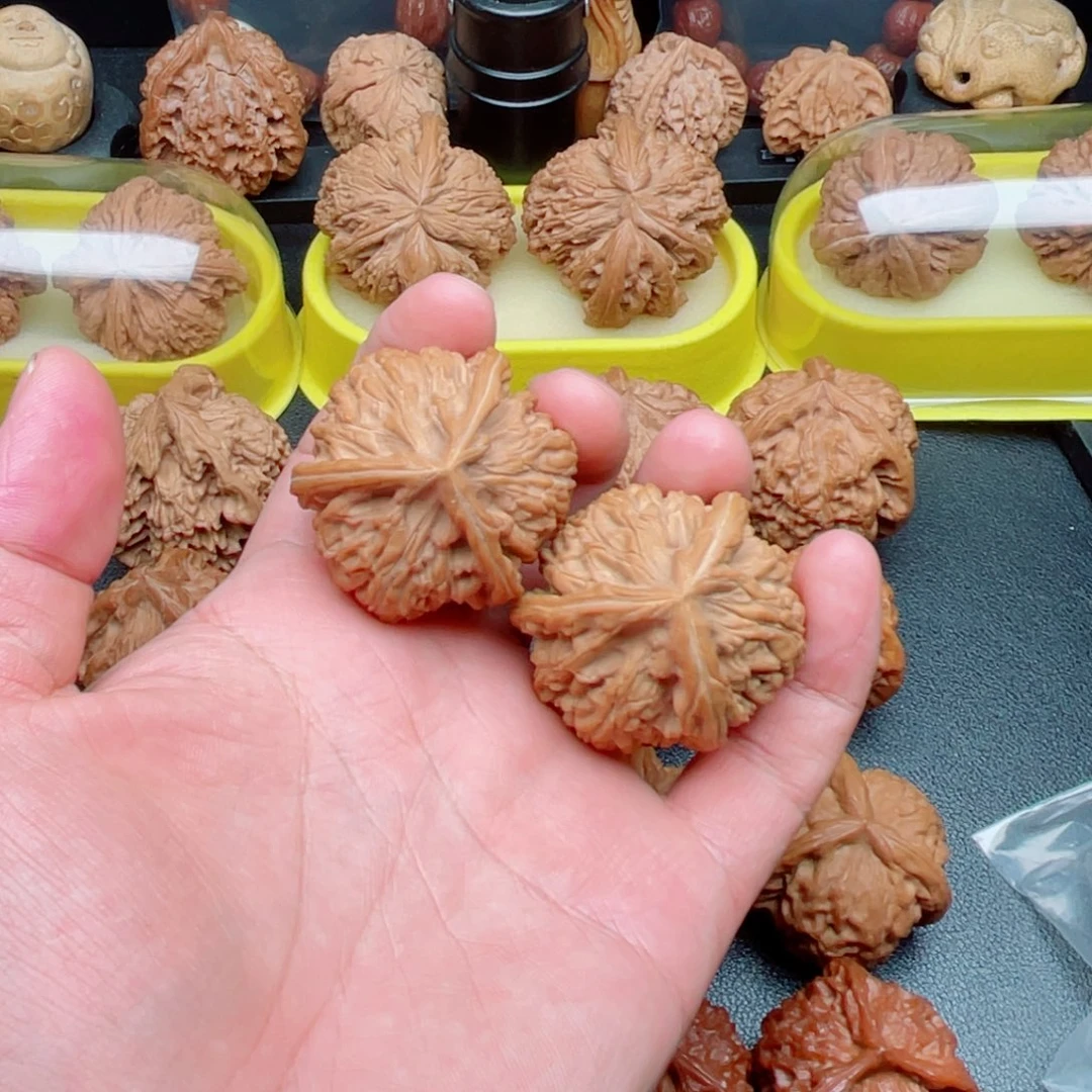 文玩核桃吊坠御龙粗筋40×40×39