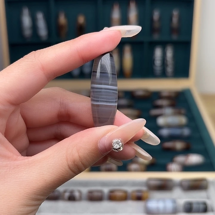 玛瑙/玉髓未镶嵌珠宝奇石