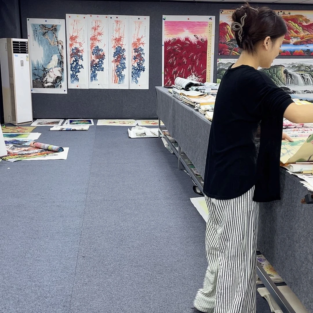 京***勒国画作品小姐姐放漏…
