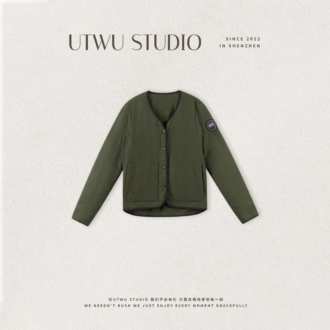 UTWU小敏 「飞行员」早秋设计感波浪纹正反两穿棉服外套UTAW1052