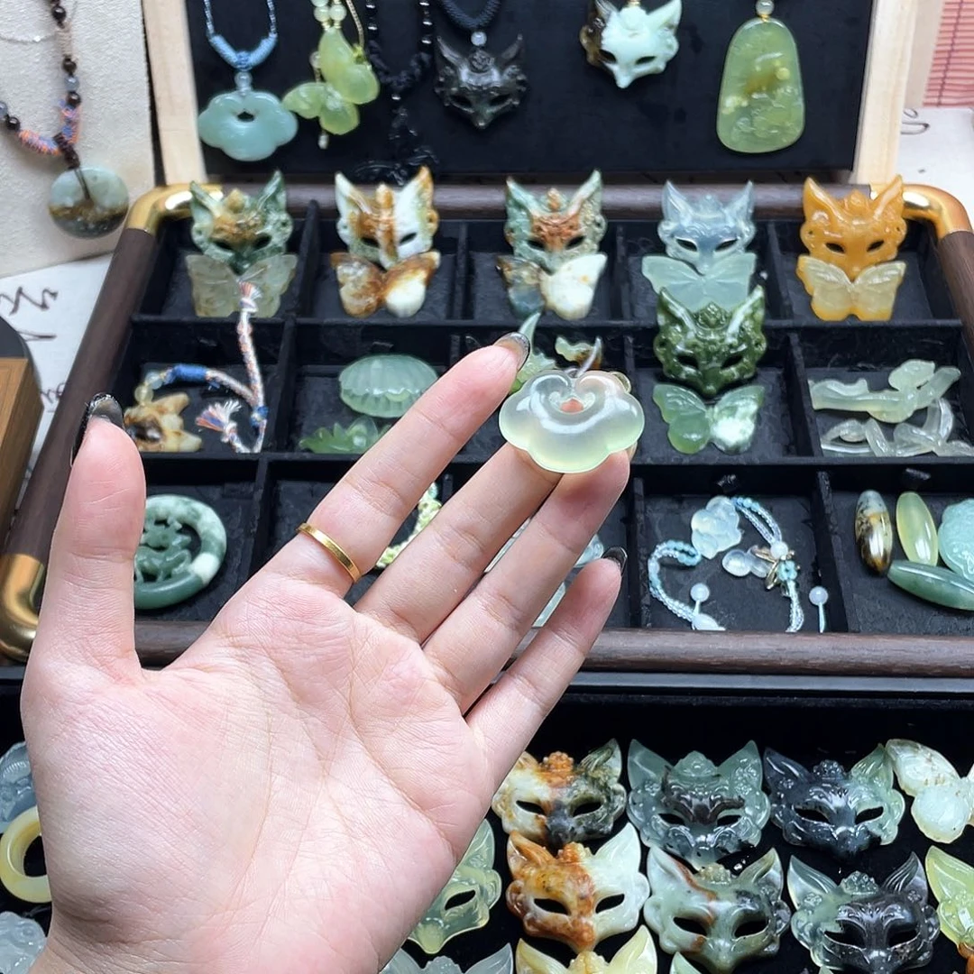 蛇纹石玉未镶嵌颈饰福利