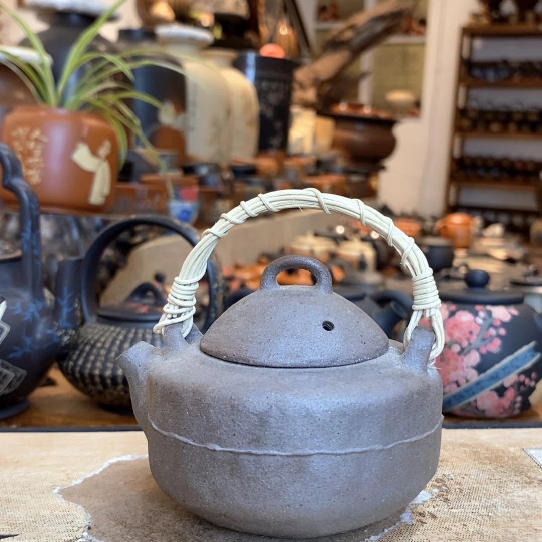 哐***奥云南建水紫陶彩填壶