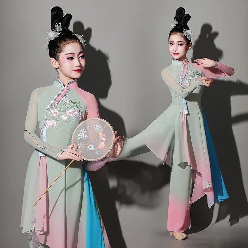 儿童淡妆浓抹总相宜舞蹈服装古典舞演出服新款团扇群舞表演服夏季