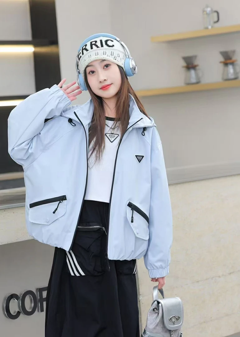 儿童装女童秋装外套连帽冲锋衣潮2025新款帅气中大女孩春秋款衣服