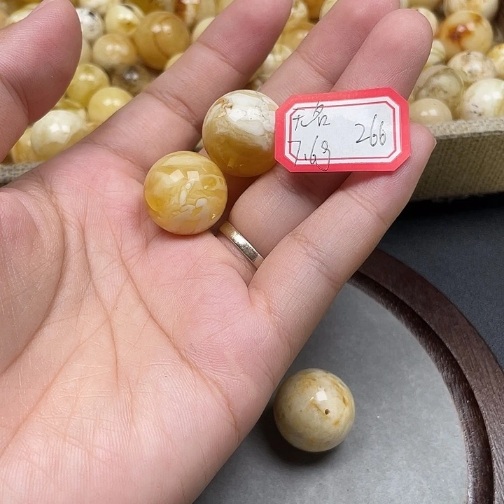 无***5裸石琥珀未镶嵌蜜蜡
