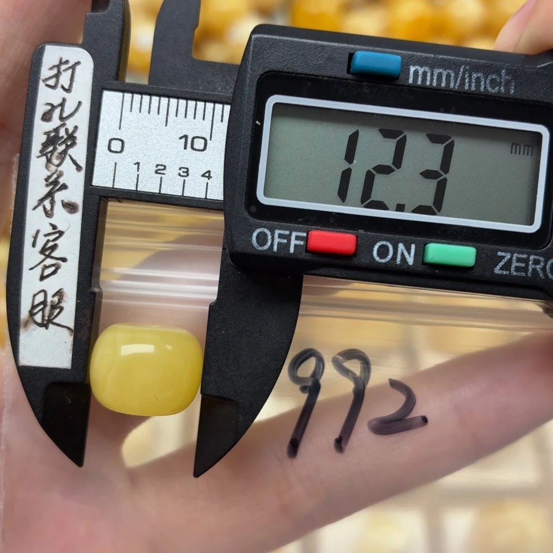 ꧁***ゞ蜜蜡未镶嵌裸石蜜蜡
