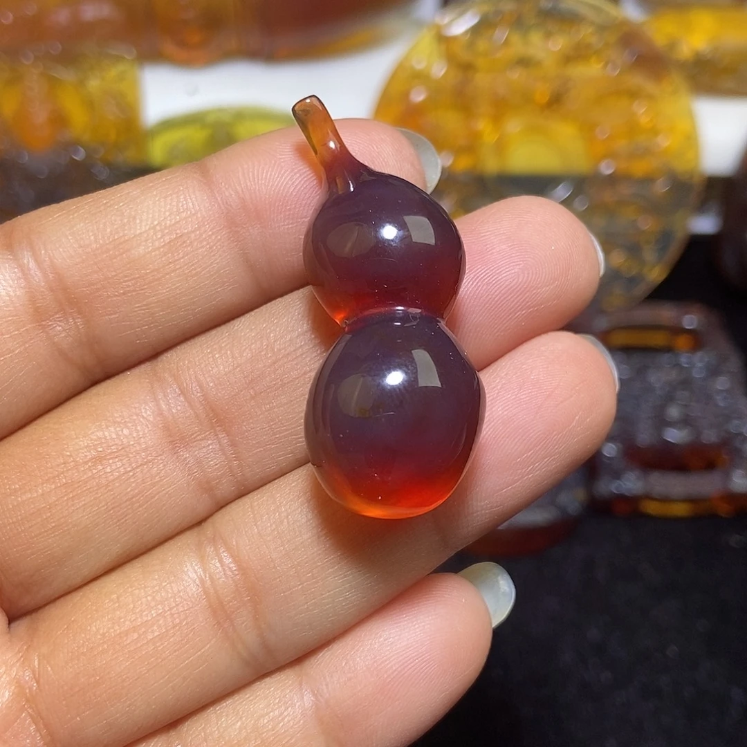 琥珀未镶嵌颈饰缅甸天然琥珀吊坠