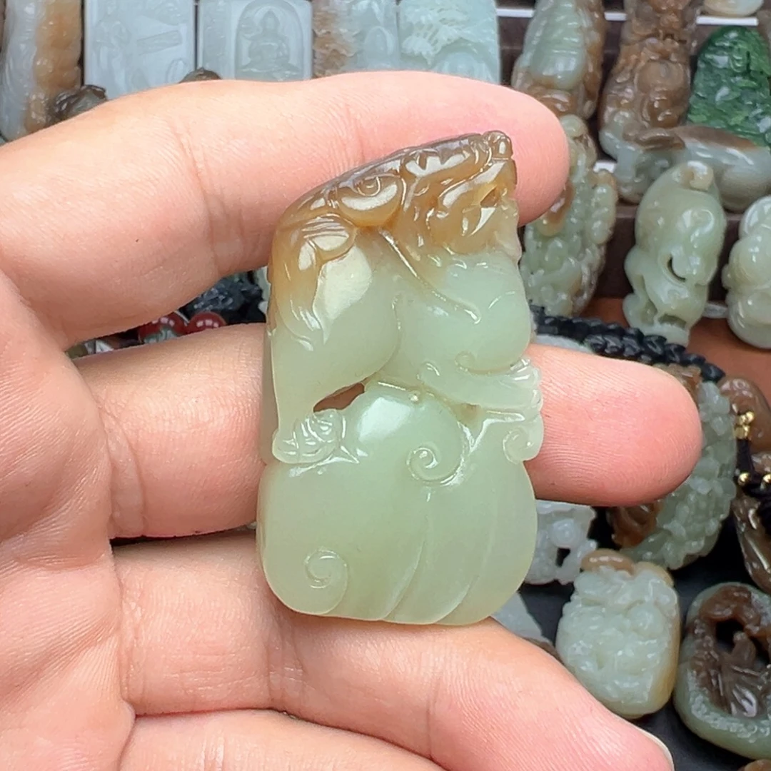 和田玉未镶嵌挂件