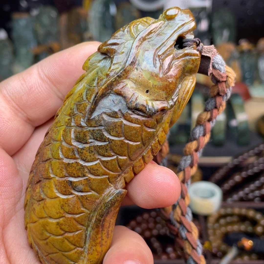 岫岩河磨玉（透闪石质玉）未镶嵌颈饰