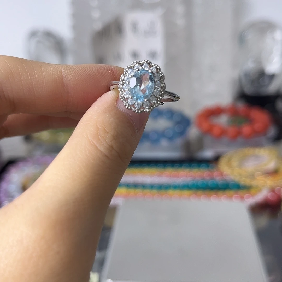 托帕石戒指合金矿坑